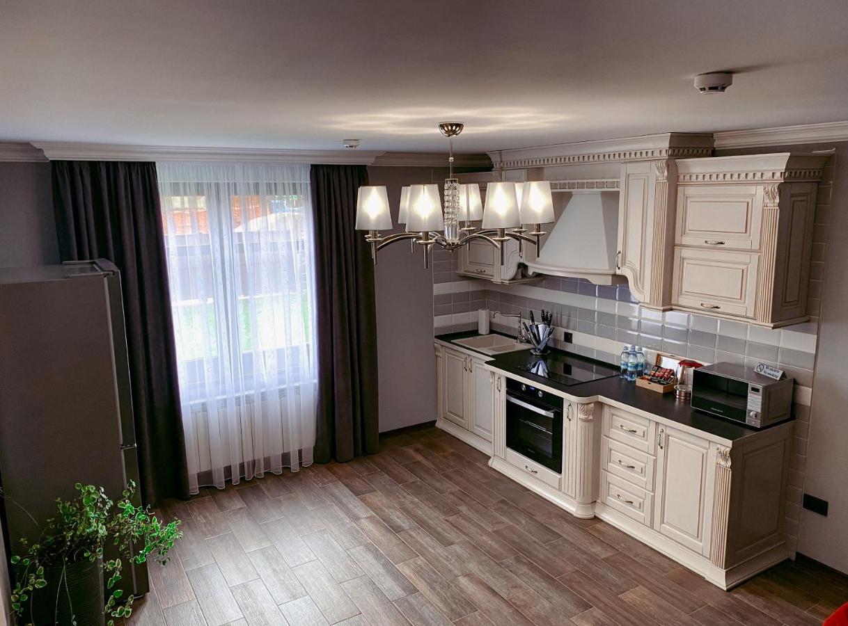 Hostynnyy Dvir Apartament Hotel & Spa 슬랍스크 외부 사진